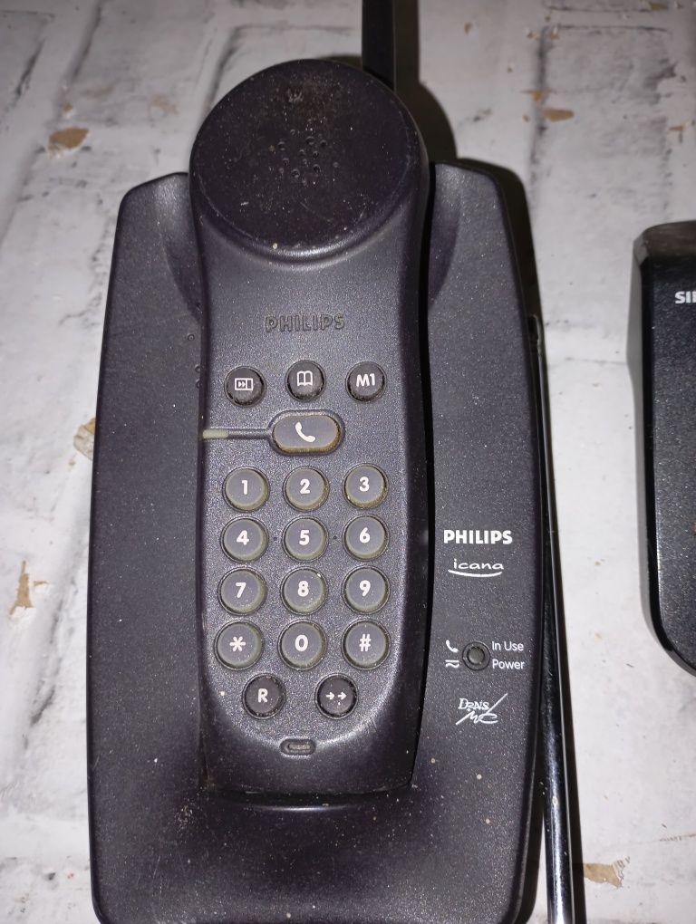 3 telefones móveis (rede fixa)