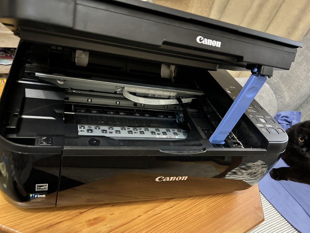 Принтер canon (є сканер)