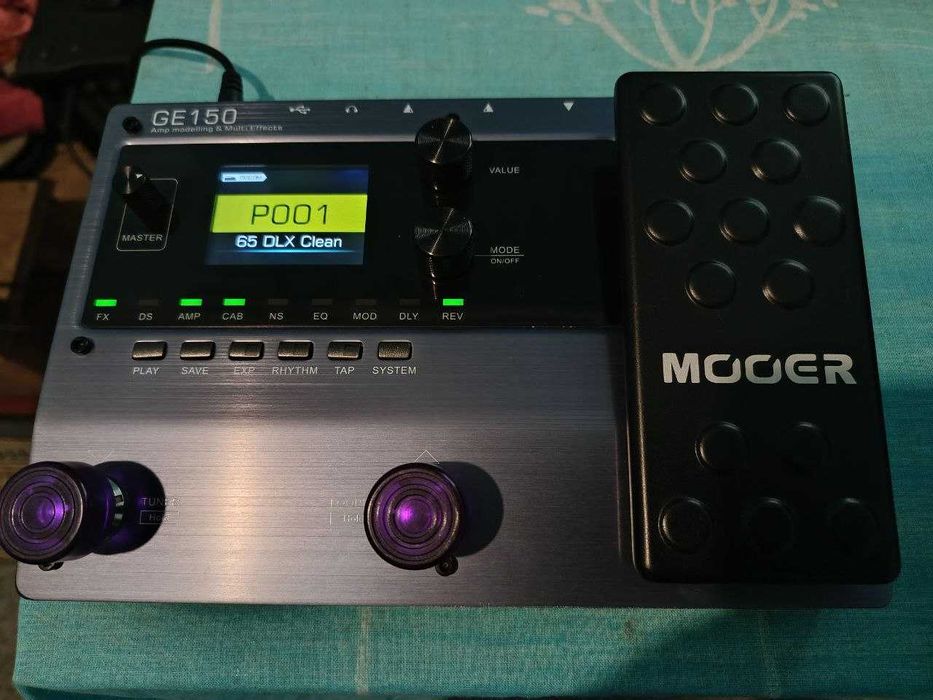 Гітарний процесор MOOER GE150