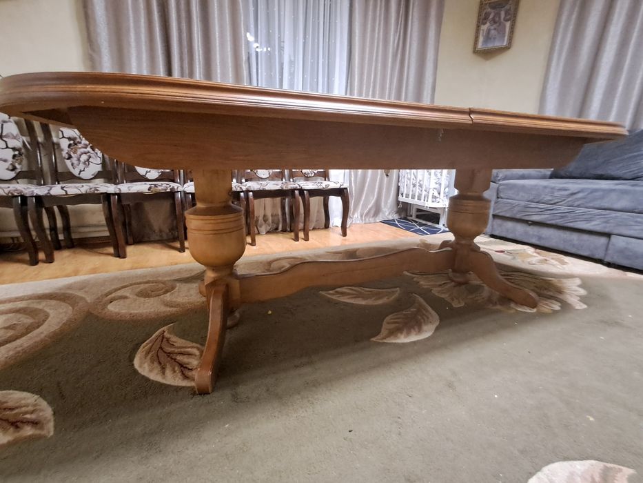 Стіл дубовий розкладний