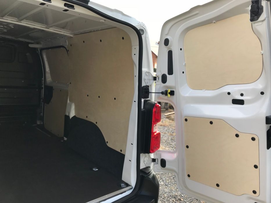 Zabudowa busa Jumpy Expert Proace Vivaro L3 - CNC