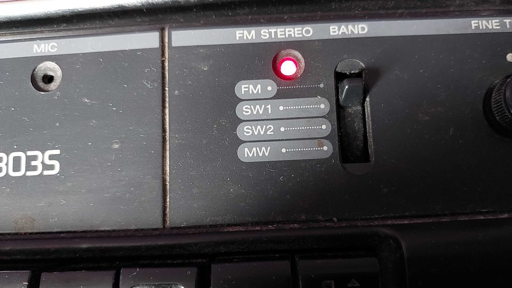 Radiomagnetofon Sony CFS-W3035 .