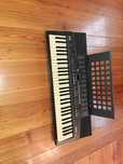 Yamaha par 210 keyboard organy