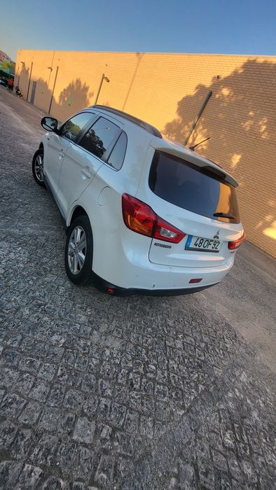 ASX Mitsubishi 2013 bem conservado