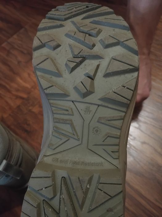 Продам берци, 43 розмір