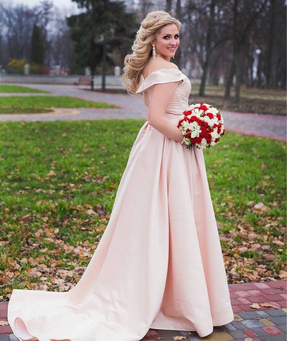 Продам сукню