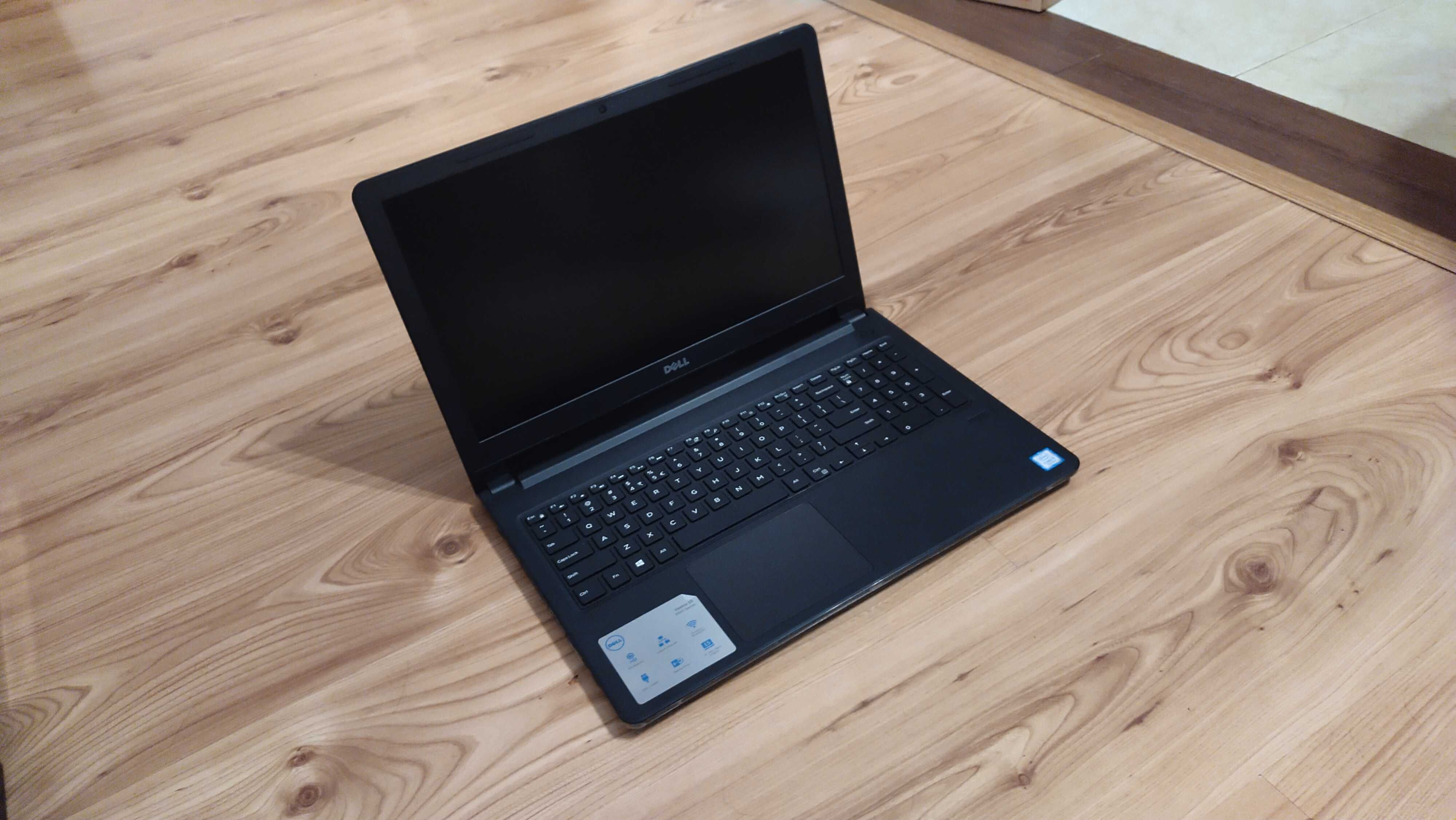 Nowy Laptop Dell Vostro 3568, Windows 10, procesor I5, dysk twardy 1Tb