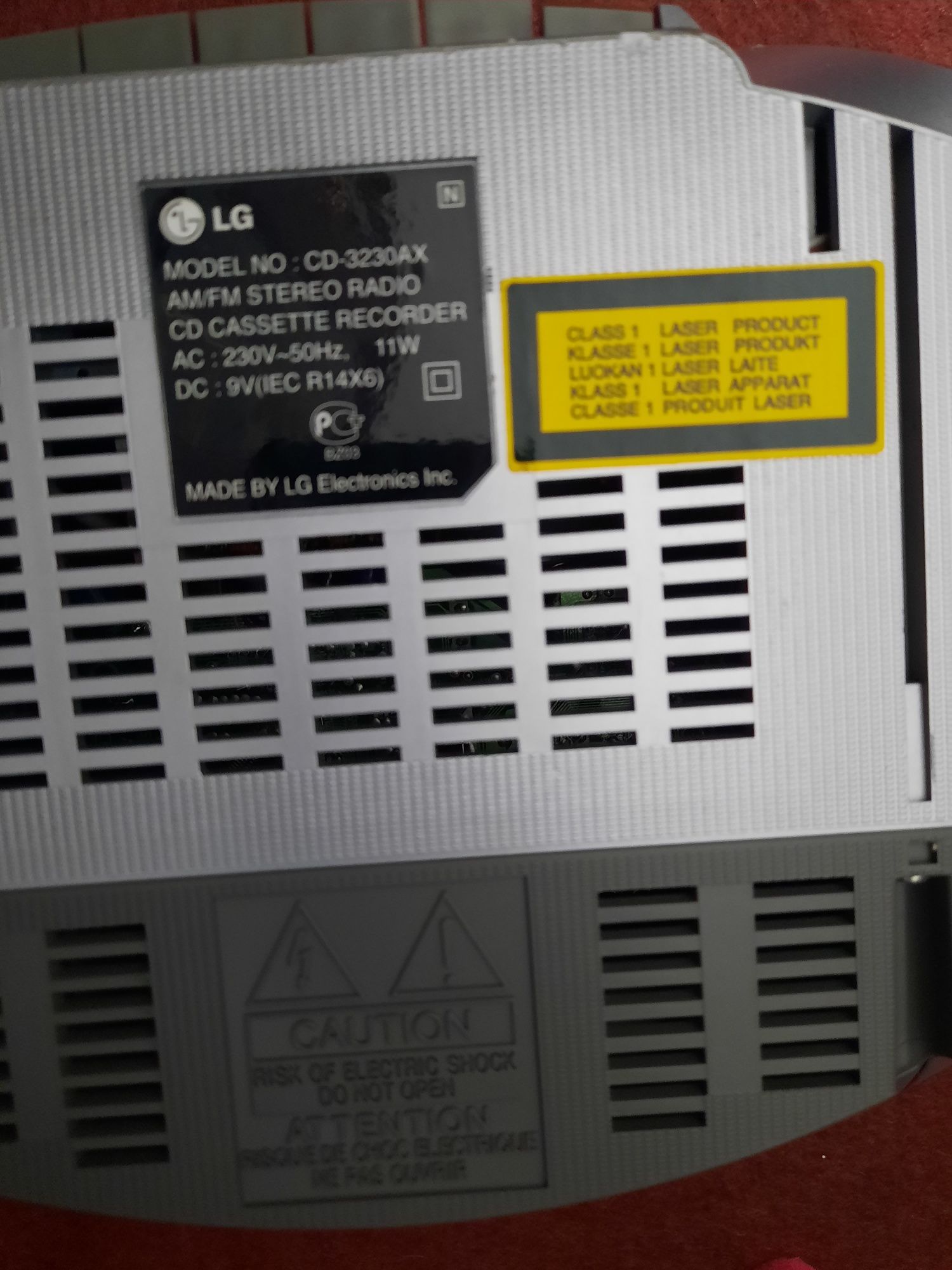 Магнитола LG CD-3230 AX