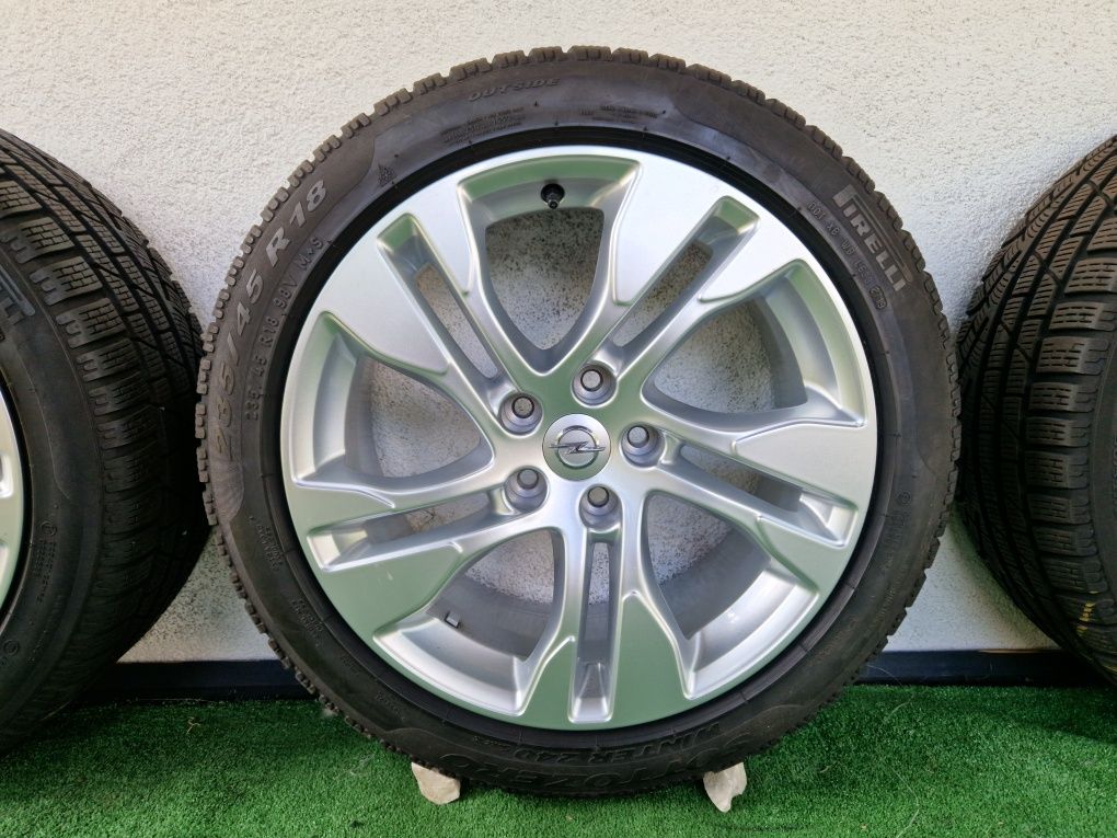 235/45r18 Opel Insignia B Zafira C Astra J Alufelgi 18 5x115 ET40