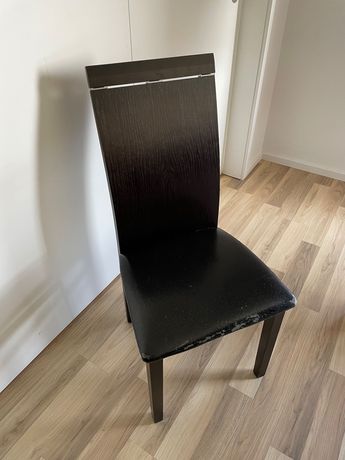Conjunto de 6 cadeiras de madeira