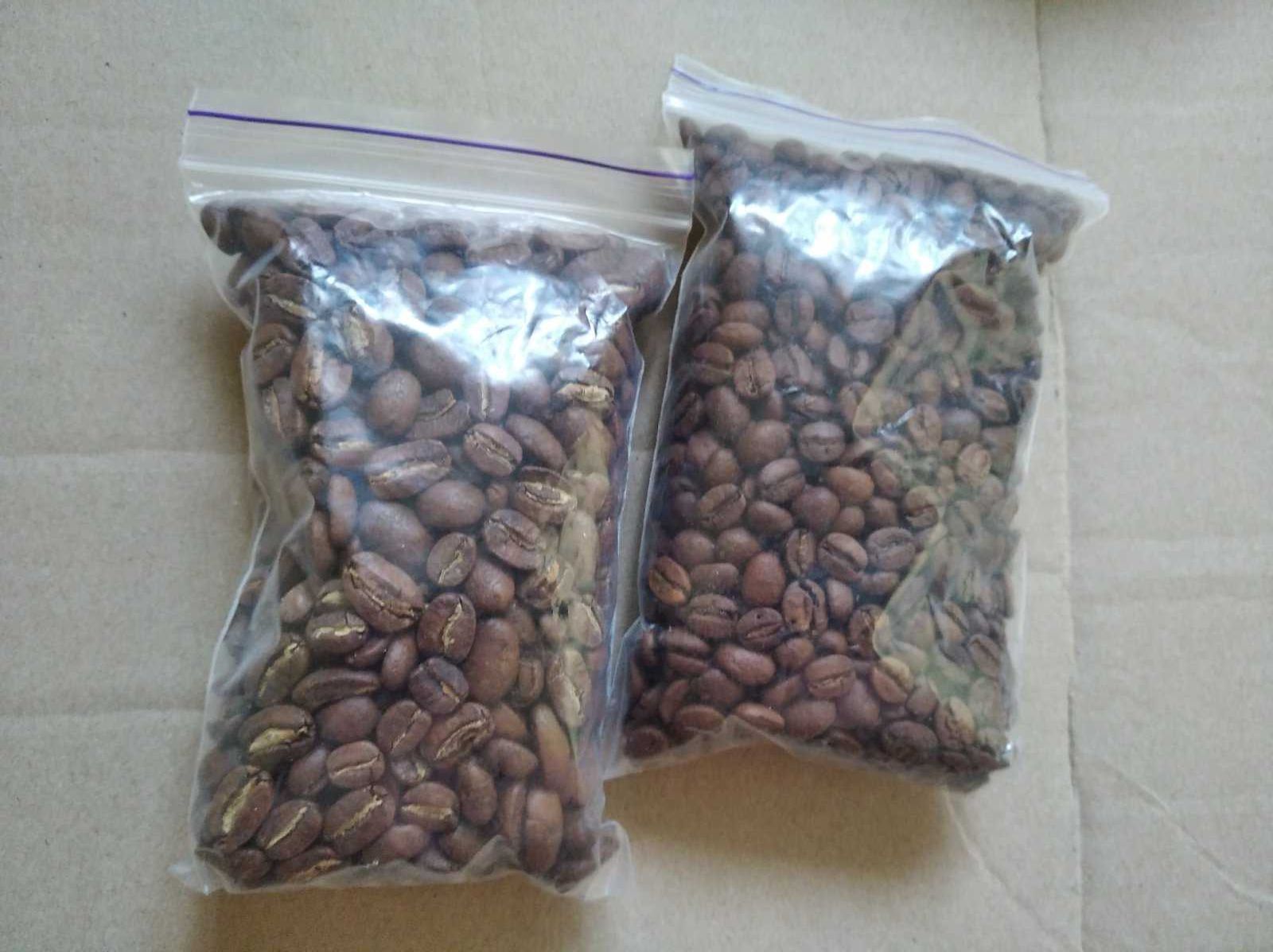 Кофе Арабика Бразилия сантос в зёрнах 100 грамм