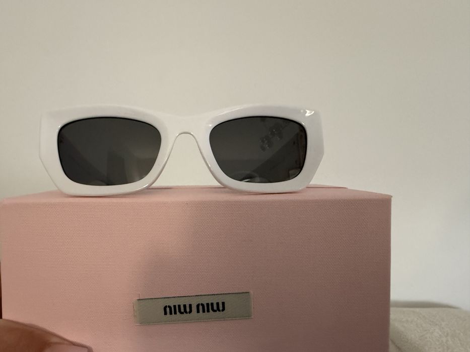 Okulary przeciwsłoneczne Miu Miu