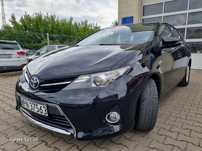 Toyota Auris II HYBRYDA 1.8 136 KM alufelgi nawigacja climatronic gwarancja