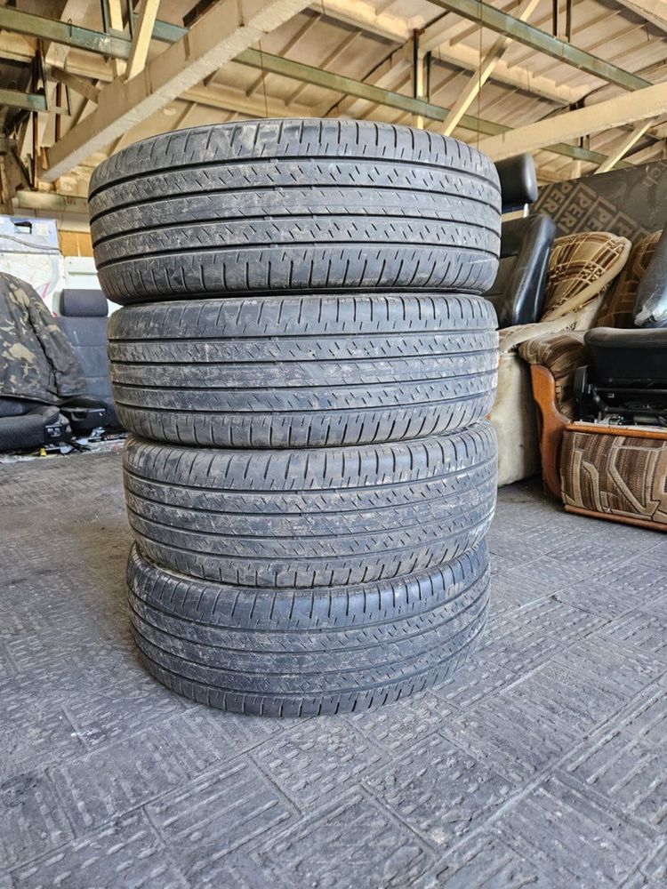 Шини Bridgestone Dueler H/P Sport 225/60 R18