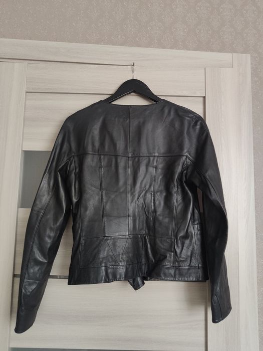 Жіноча шкіряна курточка Snowtiger