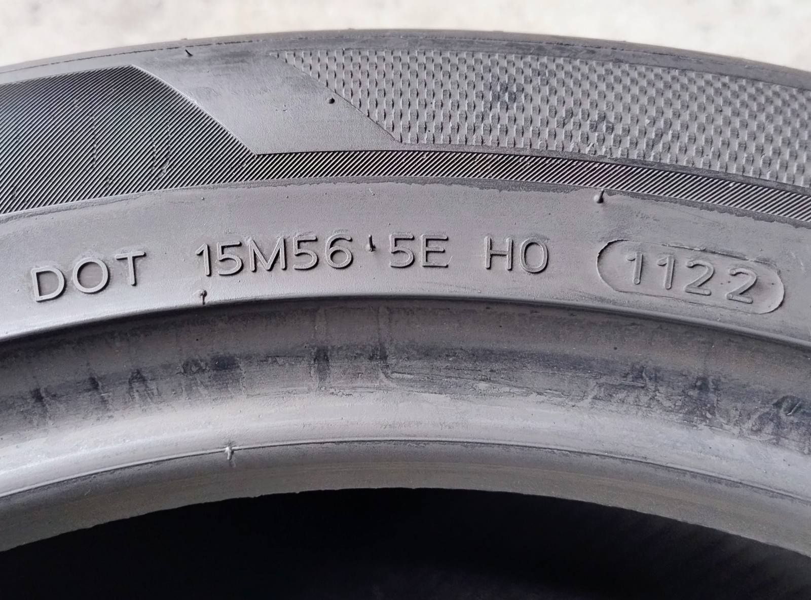 Шини літні R19 255/45 Hankook Ventus S1 Evo3 EV