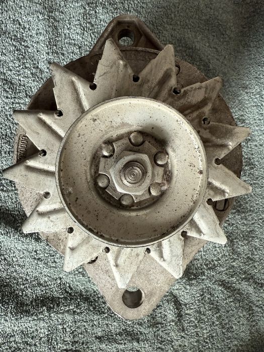 Altelnator A124. 44A  14 V  Fiat 125p Fia 124 Fiat 127 130 Polonez Fso