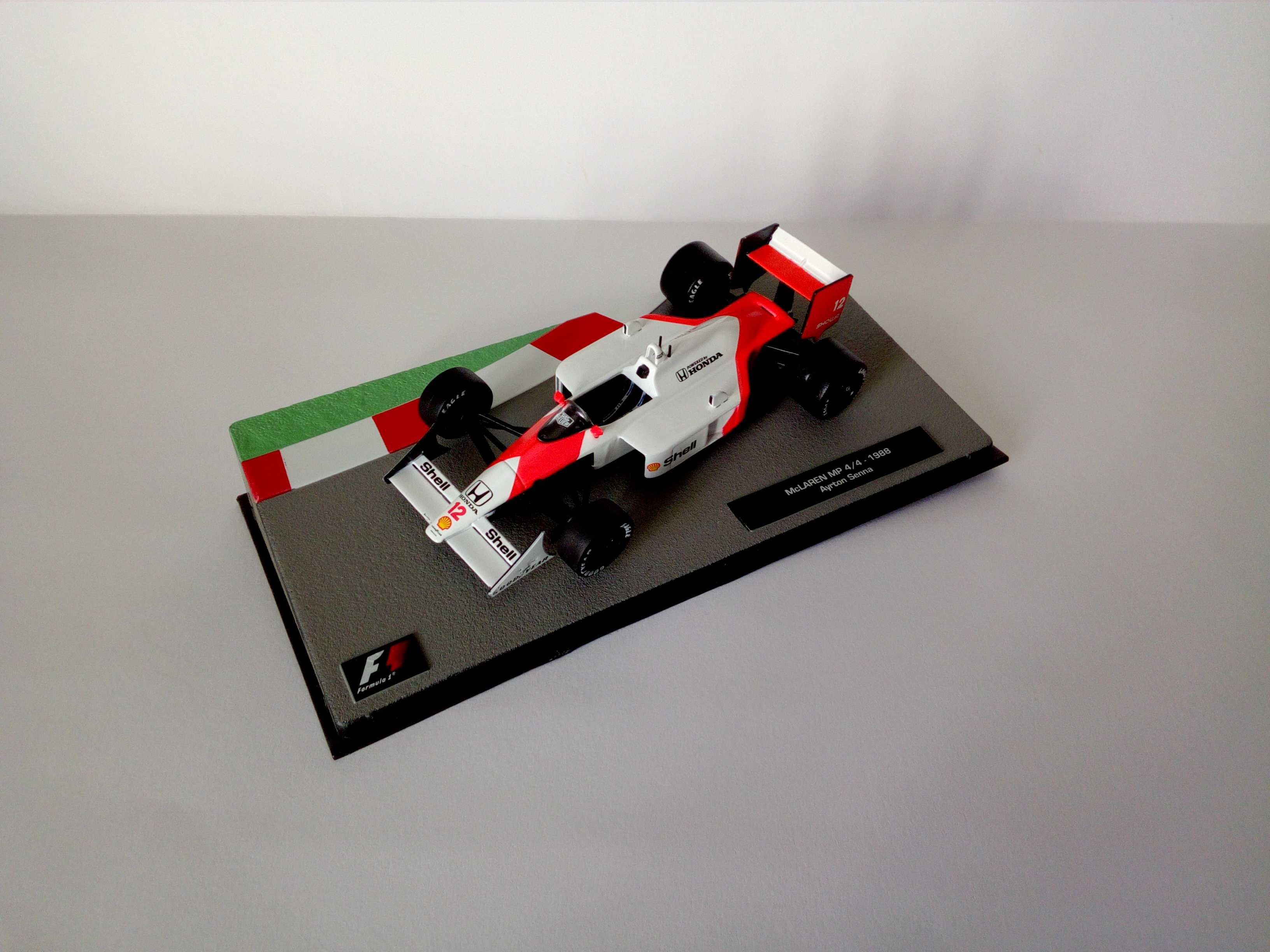 Miniaturas de carros F1