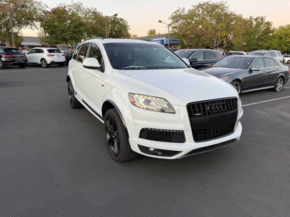 Audi Q7      2014
