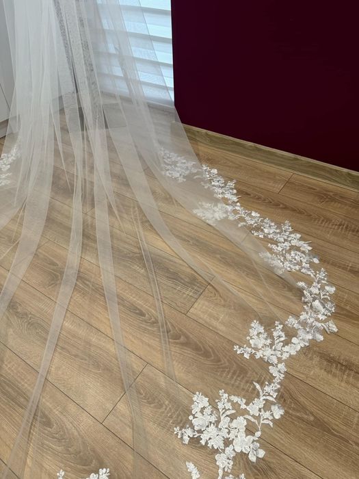 Welon z koronką 2,8m