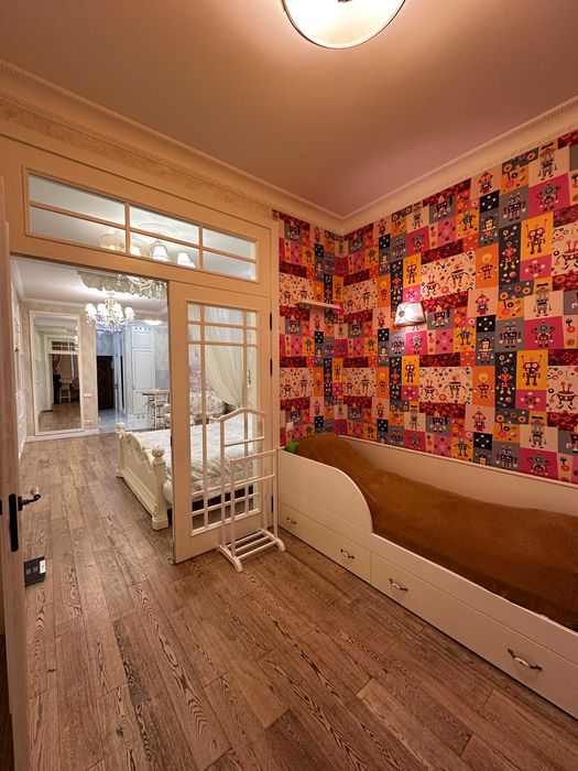 Жилянська 118 Елегант 4 поверх хороший стан pet-friendly