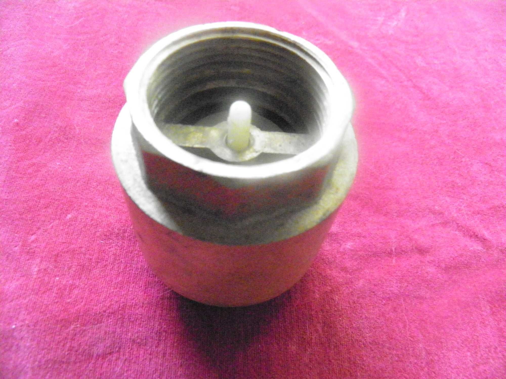 продам обратный клапан  1 1/4"