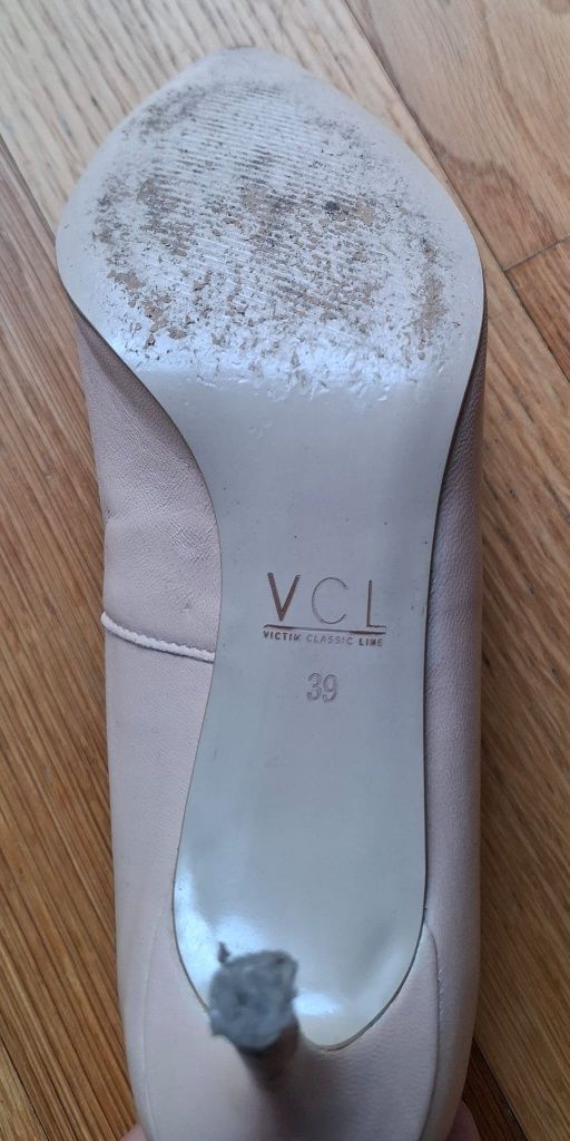 Szpilki VCL r. 39