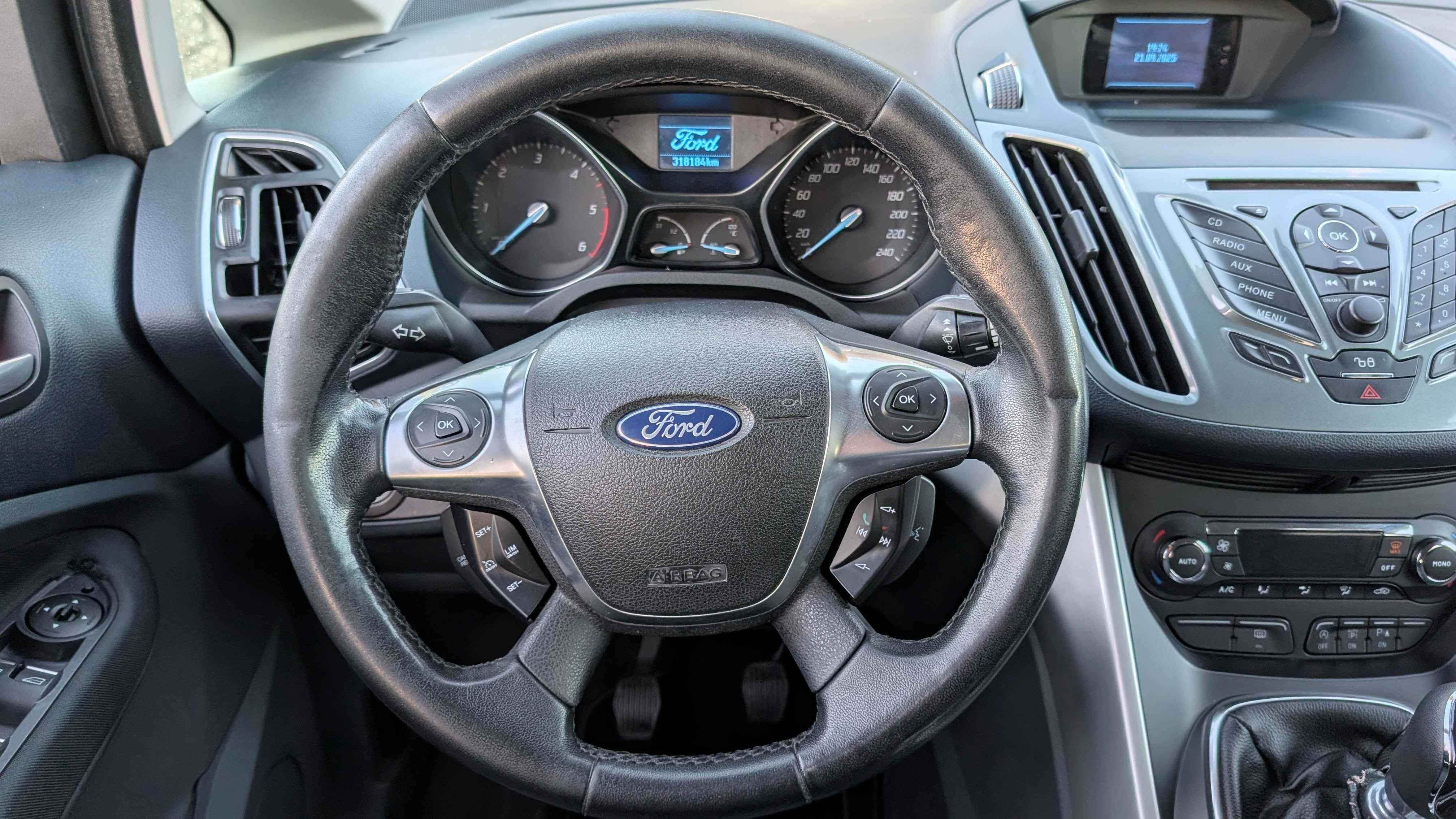 Ford C-Max II 1.6 TDCi Titanium - Impecável - Oportunidade!