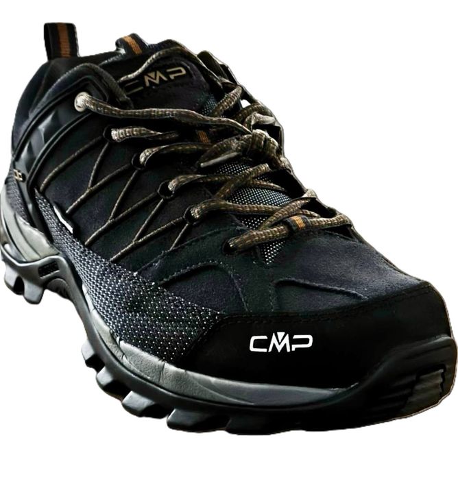 Кроссовки CMP.