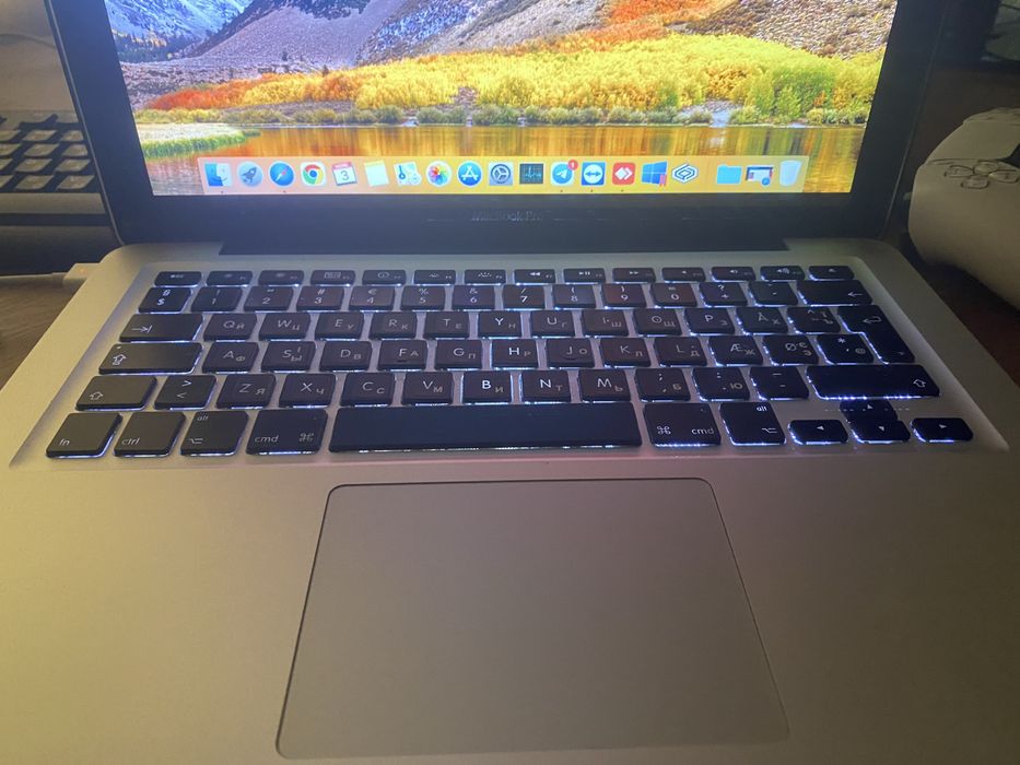 MacBook Pro 13 Дюймів