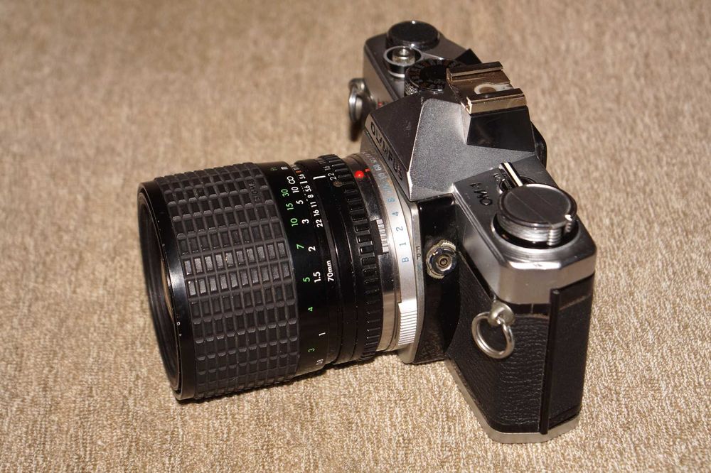 Olympus OM-1 + Sigma 35-70 f/2.8-4