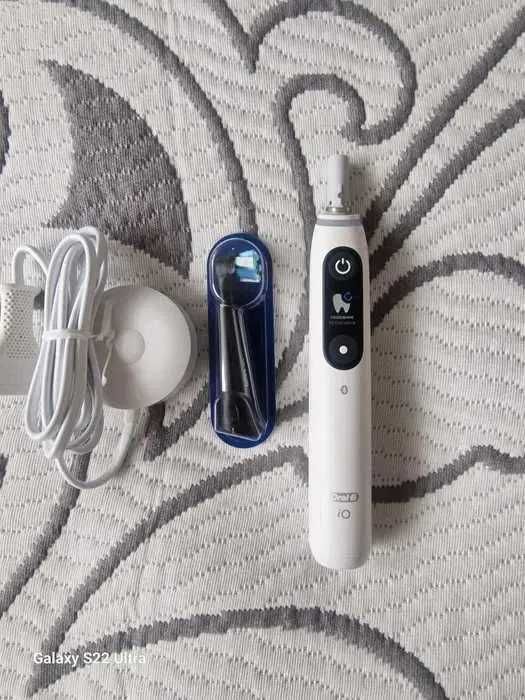 Szczoteczka oral b io 9 biala