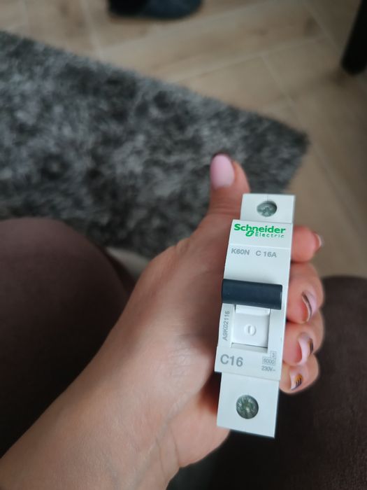 7 sztuk wyłącznik nadprądowy