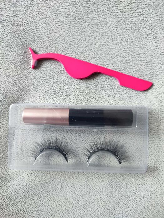 Zestaw Magnetyczne Rzęsy + PĘSETA + EYELINER