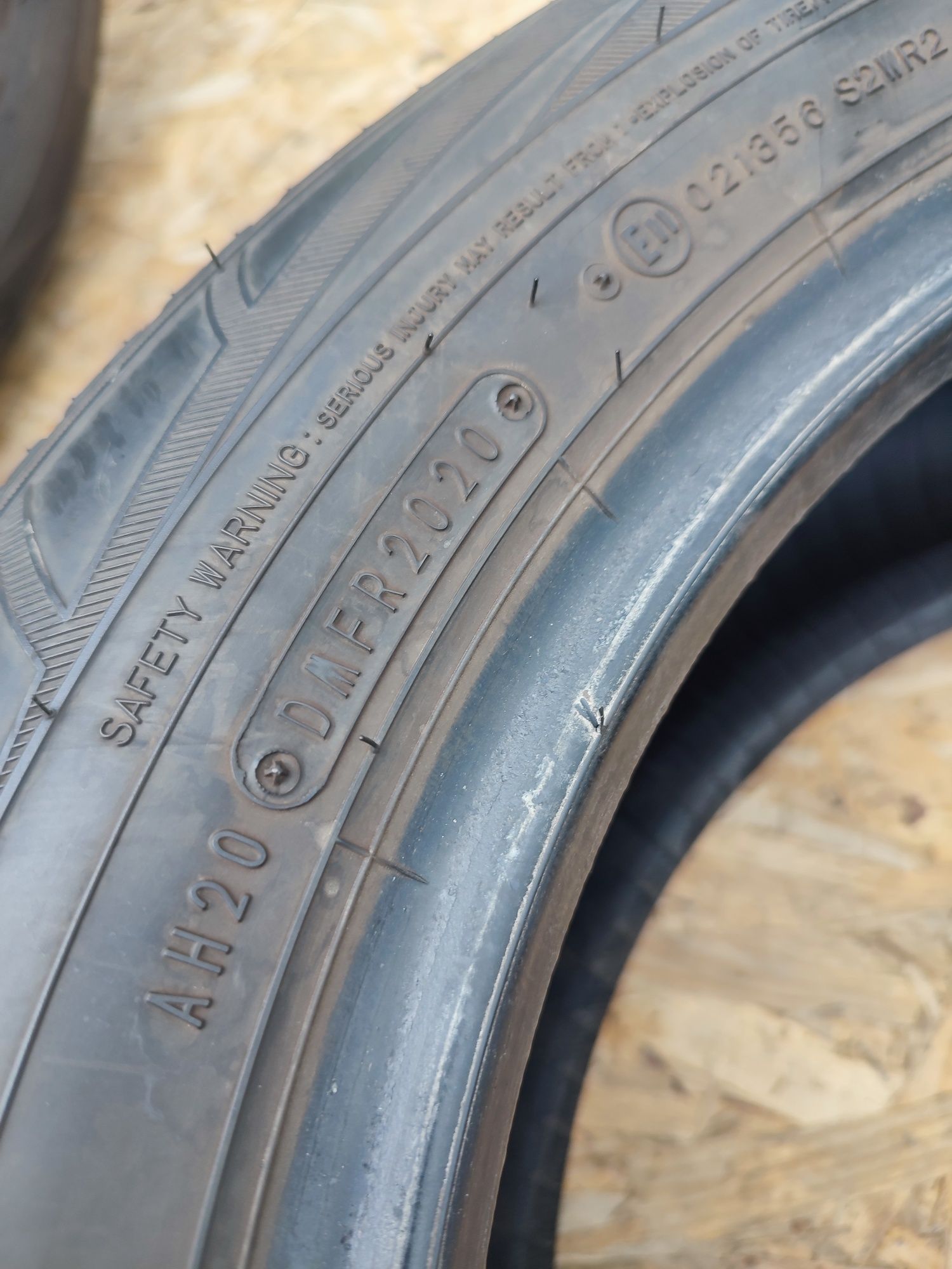 Шини 205/60R16 Falken супер стан