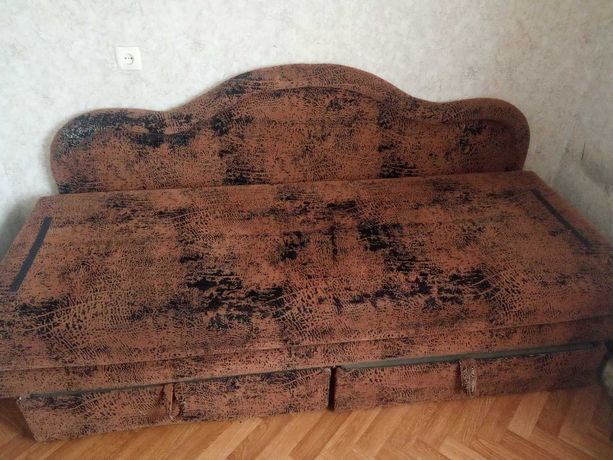 Продам диван.. Б\у