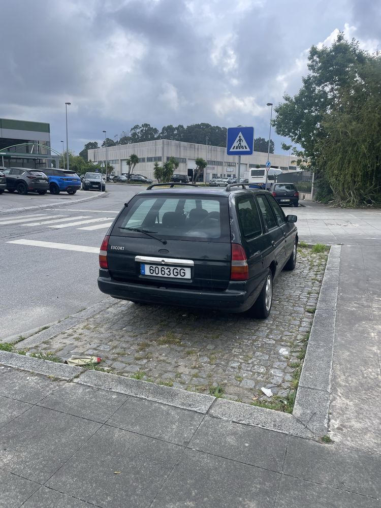 Ford Escort SW 1996 com motor muito bom!