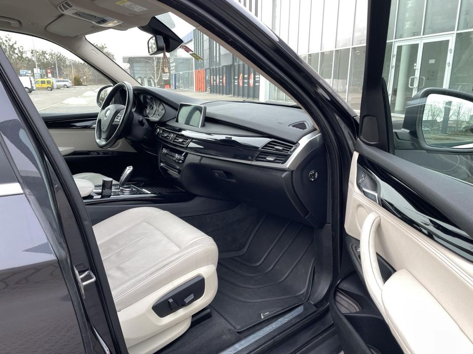 BMW  X 5  F 15  3.0дизель. твін турбо.