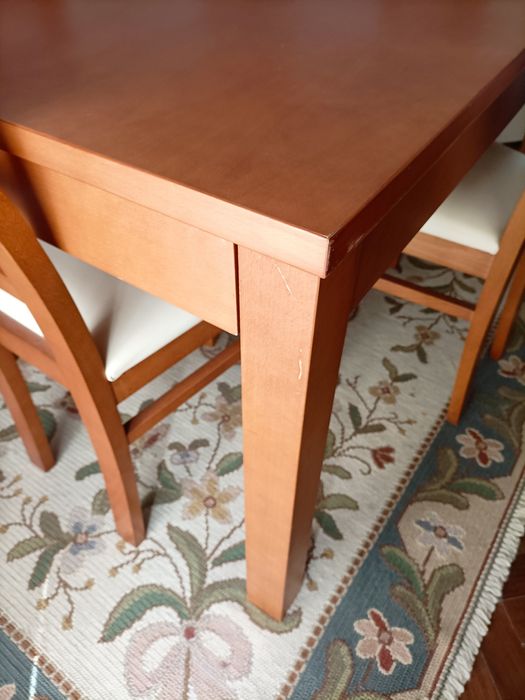 Vendo mesa de sala de jantar