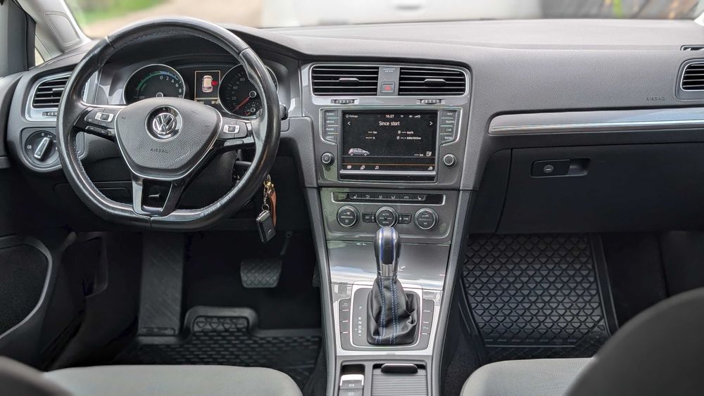 продам eGolf 2015 24кВт