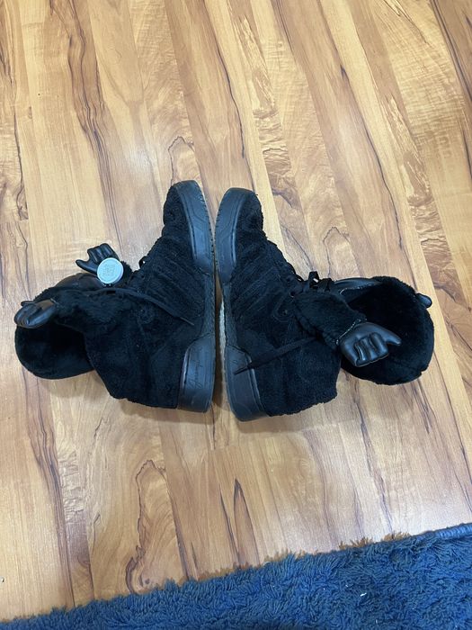 Jeremy Scott gorila