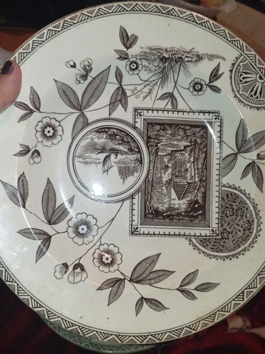 Prato antigo bom estado sopa