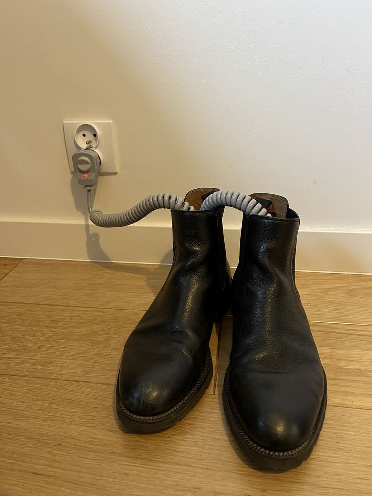 Elektryczny osuszacz/suszarka do butów + Etui GRATIS Metalowy unikat!
