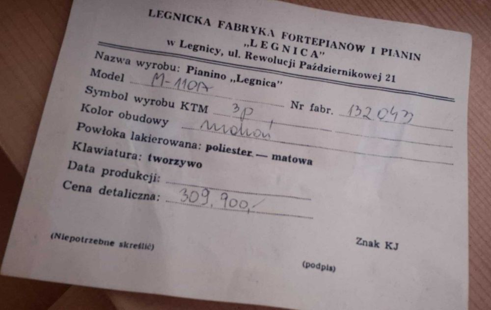 Pianino "Legnica" używane - stan dobry