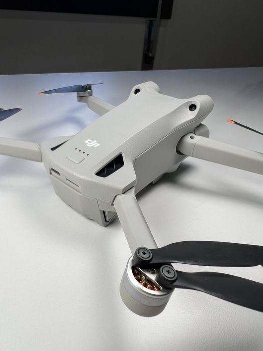 Drone DJI mini 3 pro + fly more combo kit