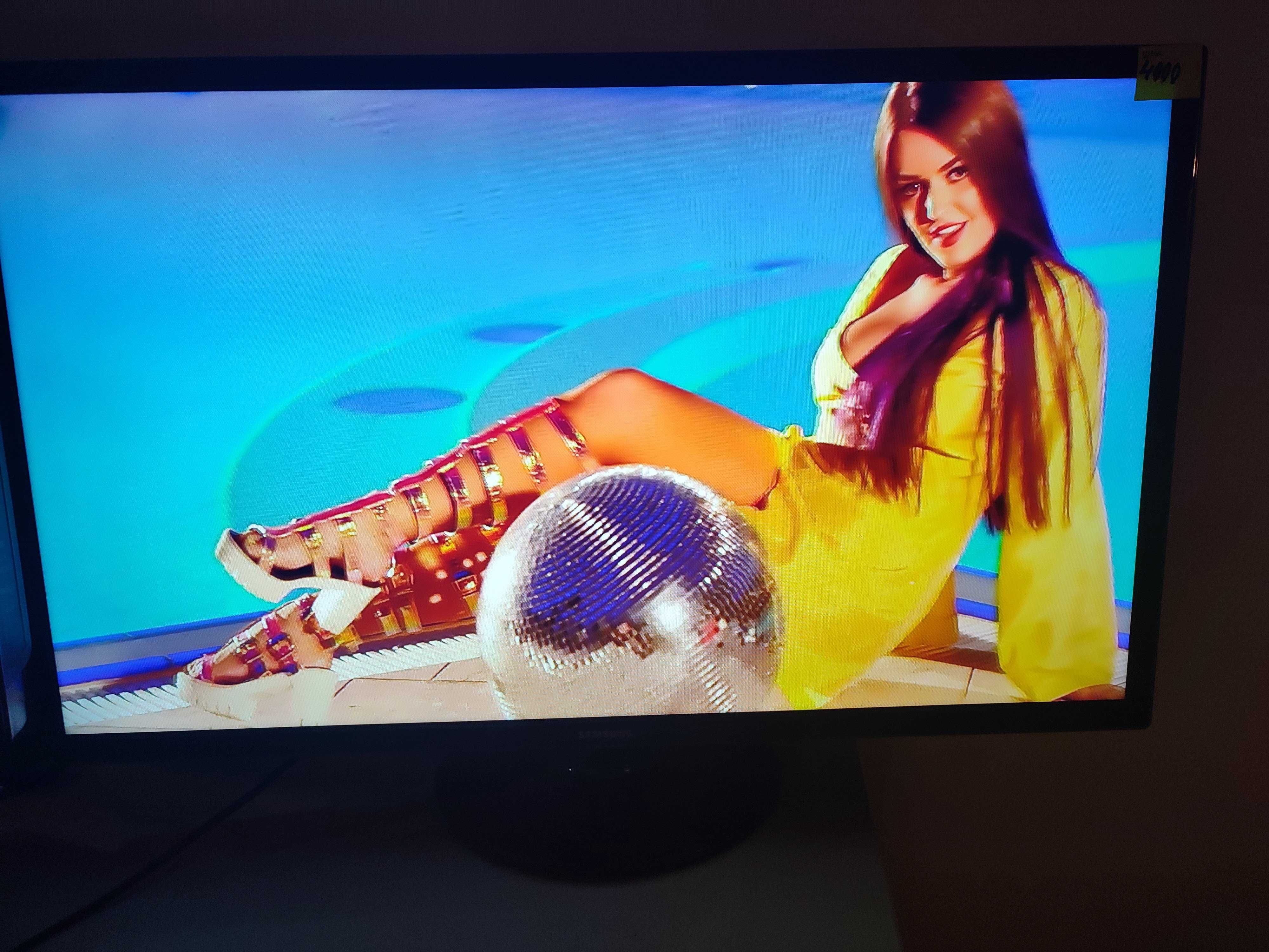 Тонкий LED телевізор 22"  USB