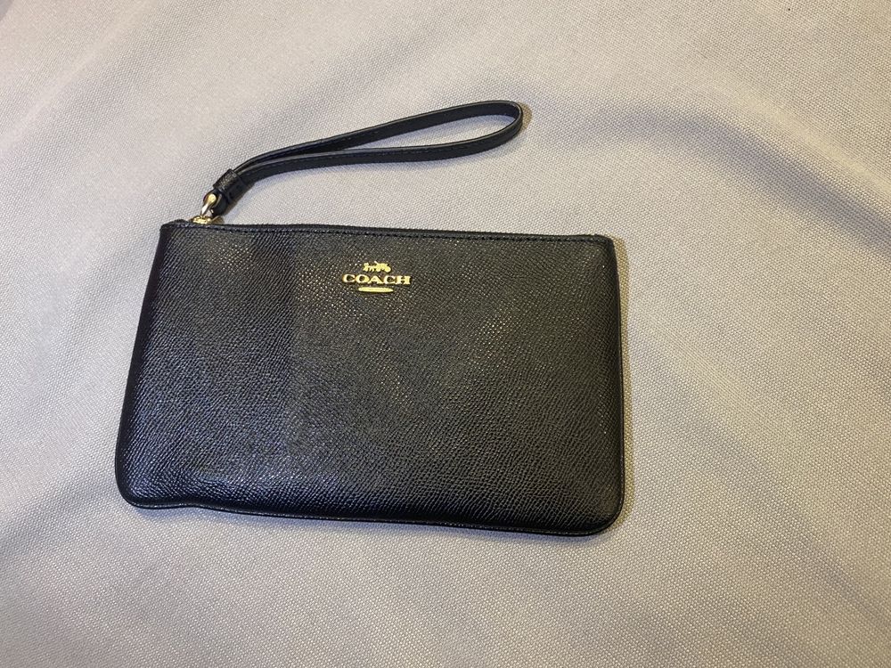 Coach leather poach сумочка шкіряна портмоне гаманець кошелек