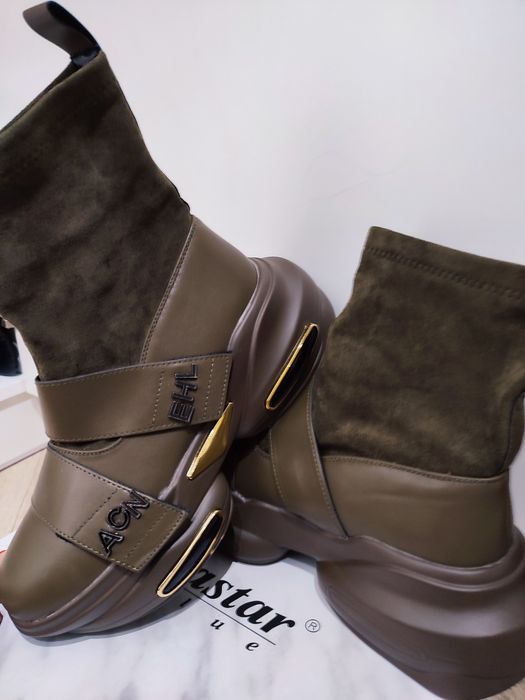 Sneakersy buty Adidasy na koturnie