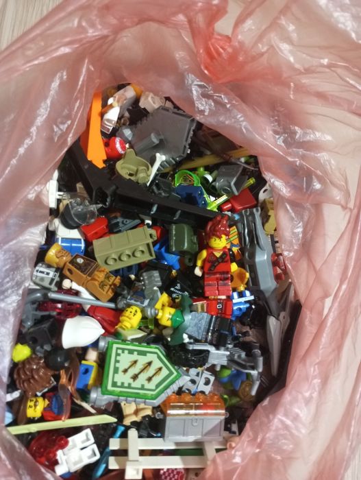 Продам лего оригінал лотом, все.