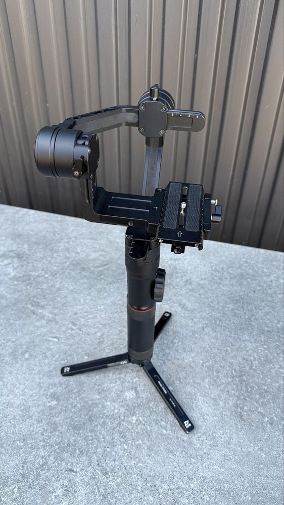 Zhiyun Zhiyun Crane 2 - kilka razy używane